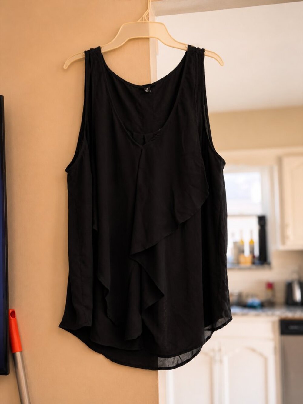 Torrid Black Sleeveless Blouse Women’s Size 2 - Picture 2 of 2